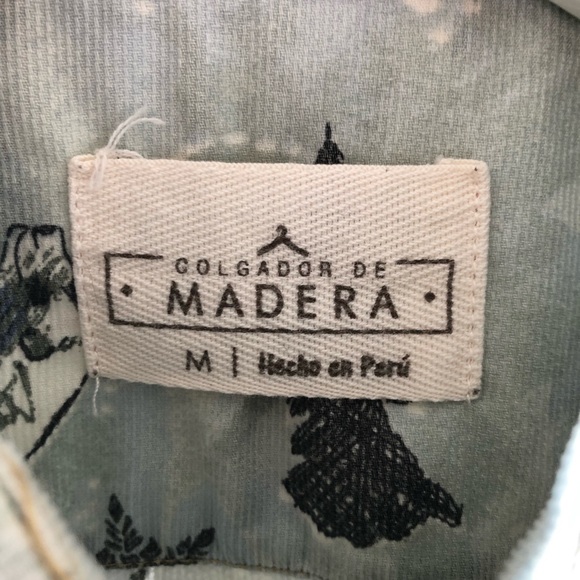 Colgador de Madeira. Short sleeve button up shirt. - Picture 4 of 7